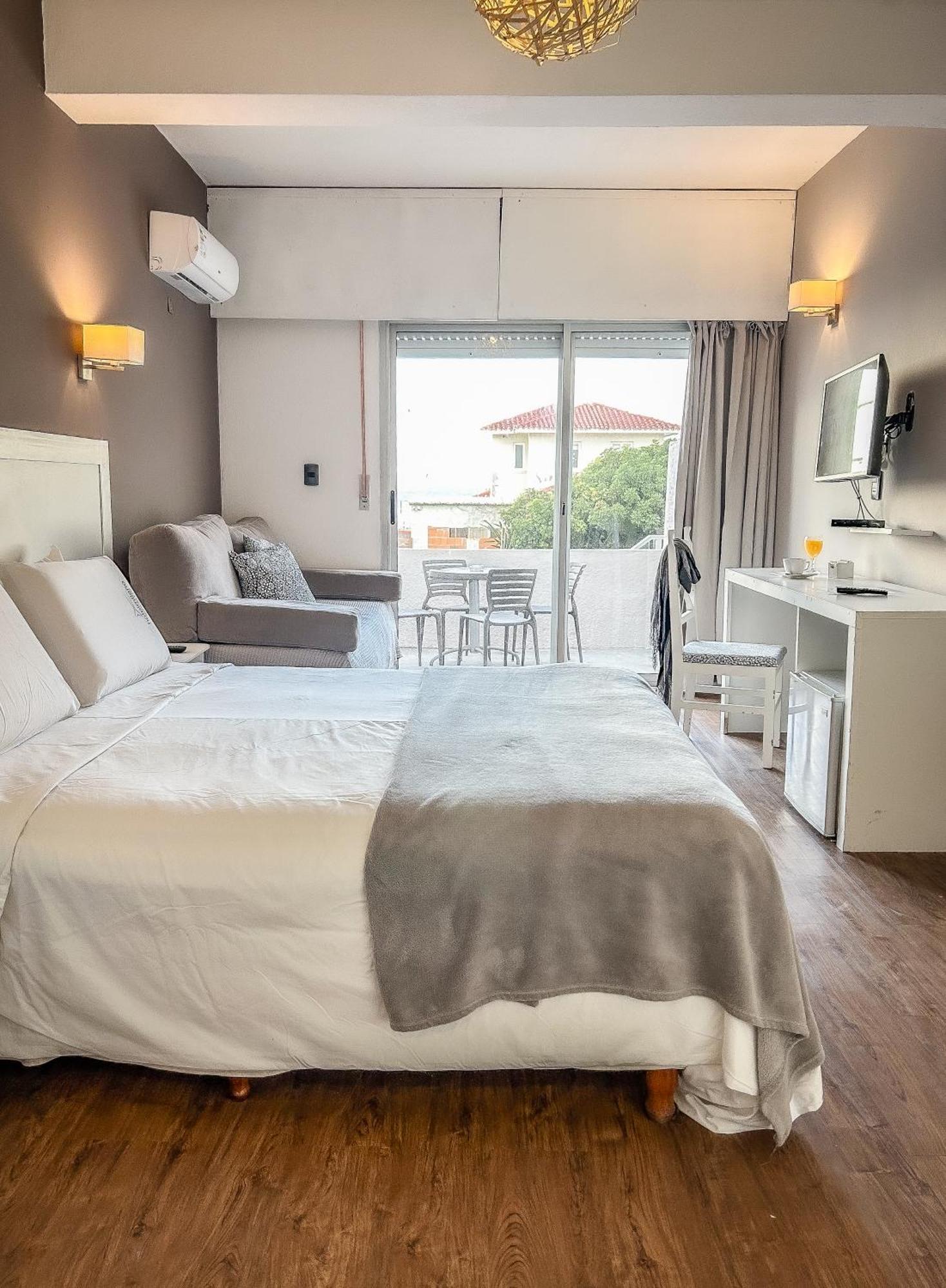 Hotel Milano 푼타델에스테 외부 사진
